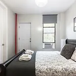 Garden Flat In Most Artistic New York Bushwick