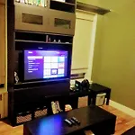 Short-Term Fully Furnished 1 Bd Close To Trains In Ny