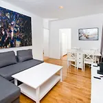 Apartment Corporate Suites On Upper East Side New York
