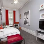 Guest house Irving Manor