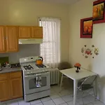 Cozy Master Bedroom Close To Lga And Jfk