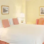 Roger Smith Hotel