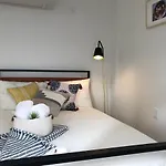 Modern And Newly Renovated 3 Bedroom In Greenpoint