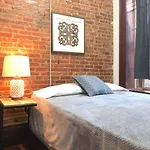 Uws Beautiful 3 Bed Cozy Duplex Steps To Columbia