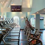 Marriott East Side 4*