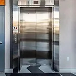 Umbrella Hotel Brooklyn