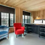 Gowanus & Yard Hotel New York