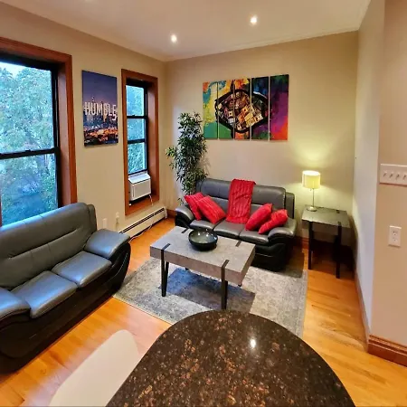 Newly Renovated Penthouse Apartment *