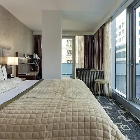 Wyndham Garden Chinatown Hotel 4*