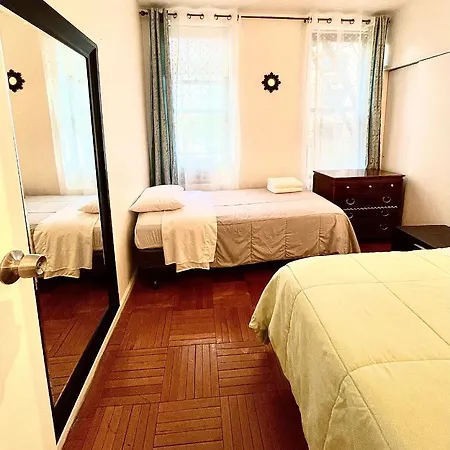 Stunning Two Bed Apt Hells Kitchen Apartment