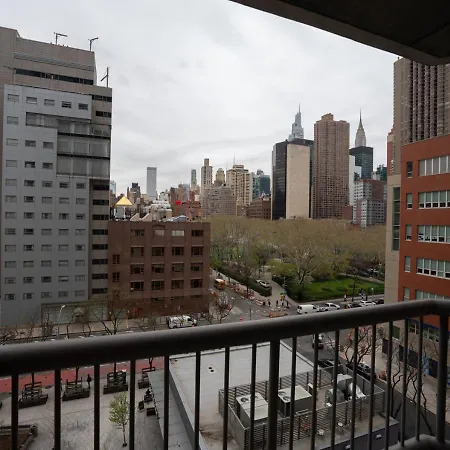 Luxury 2 Beds 2 Baths In Murray Hill