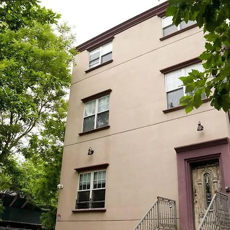 Luxurious 6bd Duplex In Bushwick *