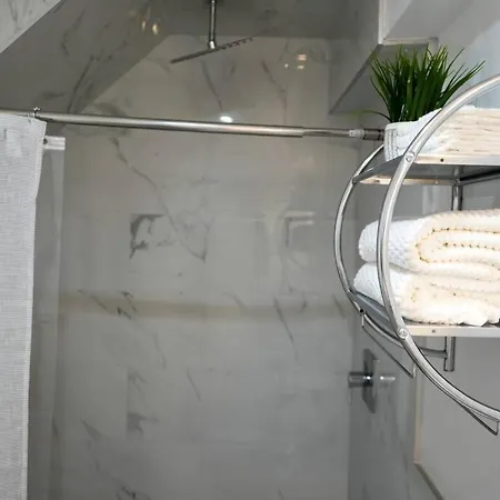 Perfect For Longer Stays With Amenities *