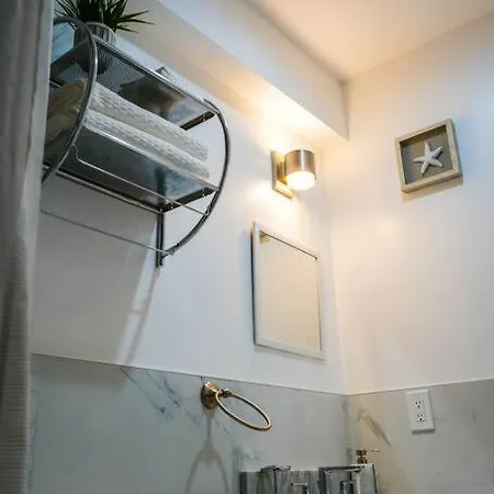Perfect For Longer Stays With Amenities * New York