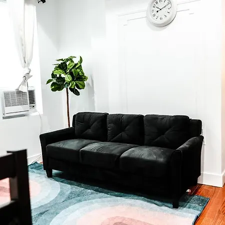 Perfect For Longer Stays With Amenities Apartment New York