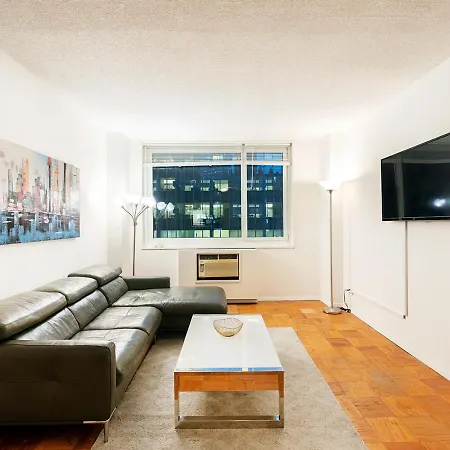 Exotic 1br At Columbus Circle New York