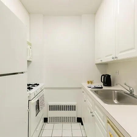 Exotic 1br At Columbus Circle Apartment *