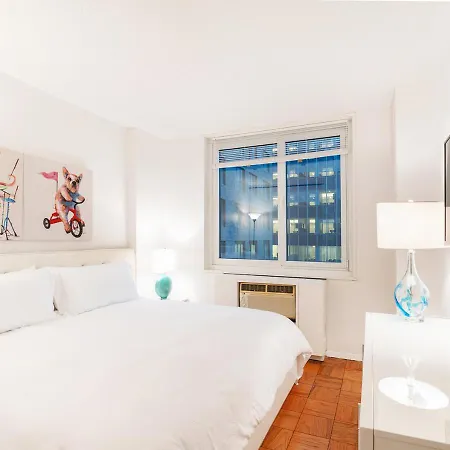 Exotic 1br At Columbus Circle *