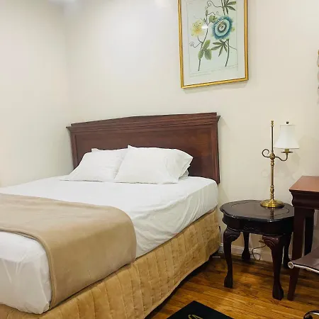 Private House Guest house New York