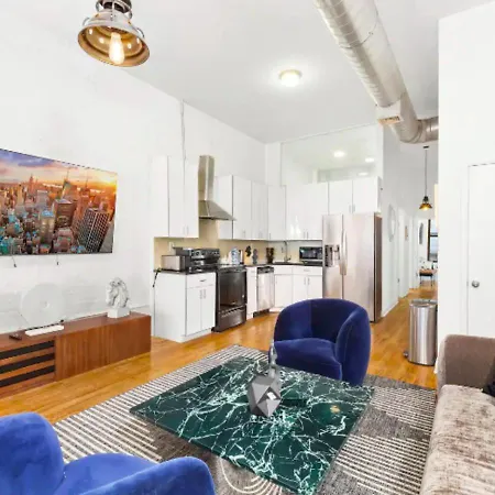 Spacious 3br 2ba In Soho