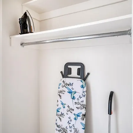 Ues 2br W Elevator Doorman Gym Nr Park Nyc-1072 * New York