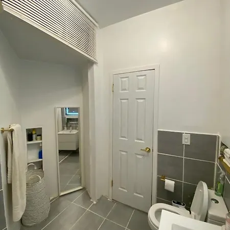 Apartment Luxury - 3 Stops To 
