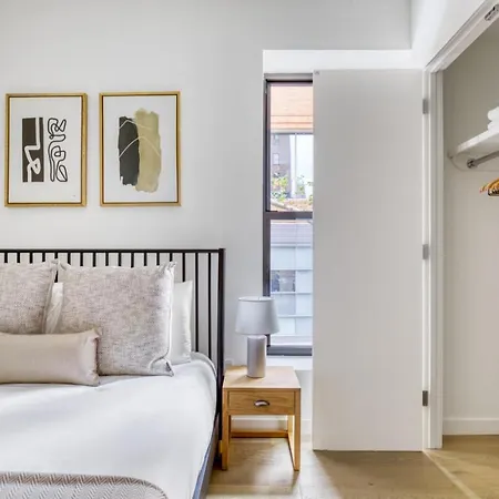 Apartment Downtown Brooklyn 2br W Wd Nr Barclays Center Nyc-657 *