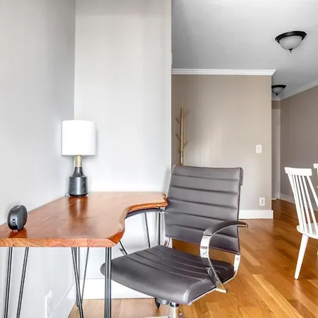 Apartment Uws 2br W Elevator Doorman Gym Nr Central Park Nyc-1001 *