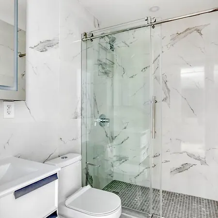Ues 2br W Wd Elevator Nr Bloomingdales Nyc-873 Apartment