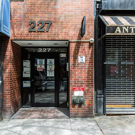 Ues 2br W Wd Elevator Nr Bloomingdales Nyc-873 Apartment New York