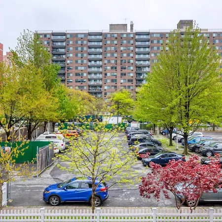 Uws 2br W Doorman Nr 123 Subway Nyc-812 Apartment