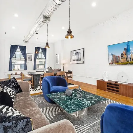 Luxurious 3 Bedroom Soho *