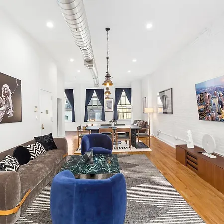 Apartment Luxurious 3 Bedroom Soho