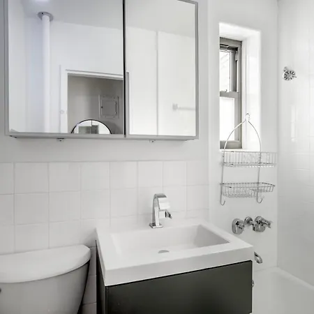 Gramercy Park 1br W Elevator Laundry Nr Park Nyc-1141 Apartment