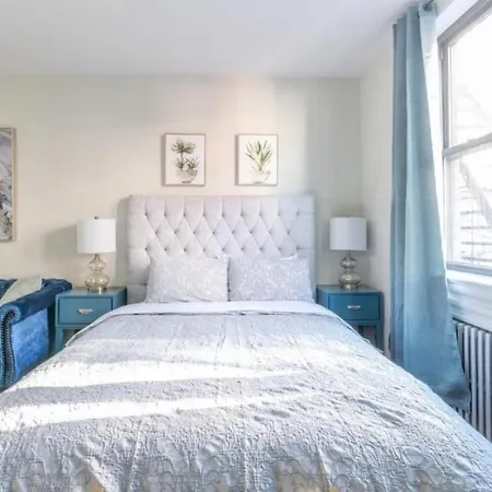 Furnished Studio In Upper East Side Apartment New York