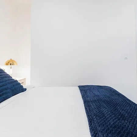 Apartment 13-1 I Brand New Luxury 2br Prime Union Square