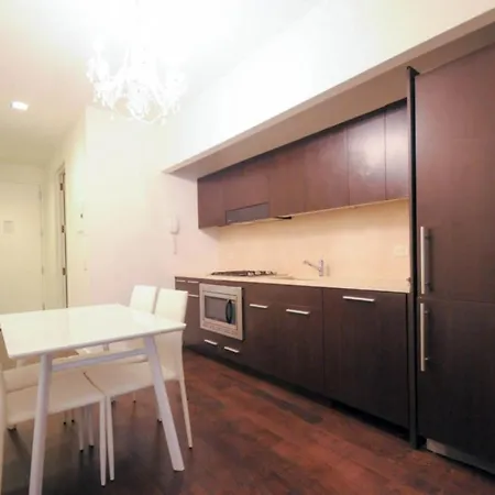 2 Bedroom In Wall Street