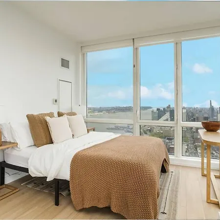 Amazing 2 Bedroom By Time Sq Apartment *
