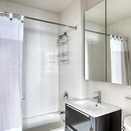 Fidi 1br W Gym Doorman Elevator Nr St Nyc-1051 New York
