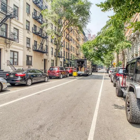 Ues 1br W Gym Nr Art Museums Nyc-1180