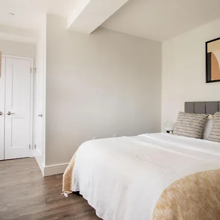Apartment Ues 1br W Gym Nr Art Museums Nyc-1180 New York