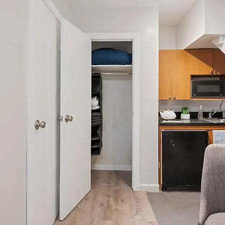 Apartment Central 2br - Walking Distance To Times Square New York