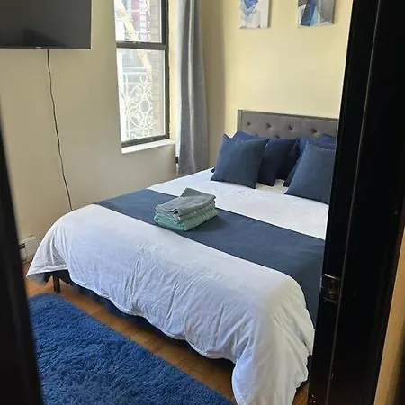 Apartment 6-bedroom By Central Park *