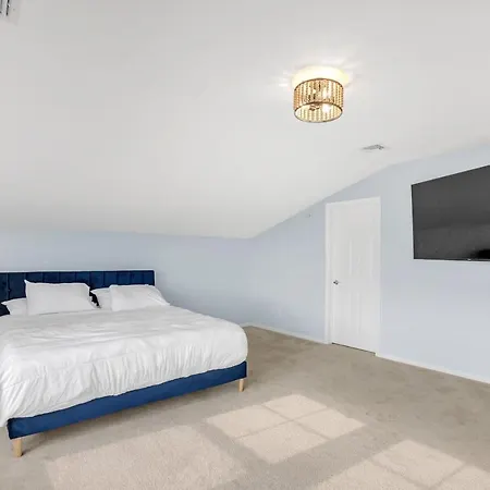 Holiday home Stunning Beachfront Queens Getaway Townhouse *