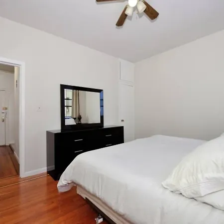 Amazing 2 Bedroom Near Park