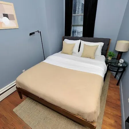 Warm 3 Bedroom Loft Near Times Square