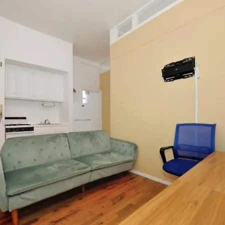 Comfortable 2 Bedroom In Midtown!!