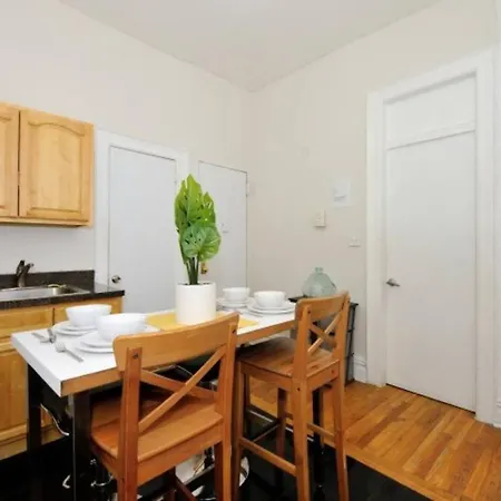 Apartment Relaxing 3 Bedroom Near Times Square