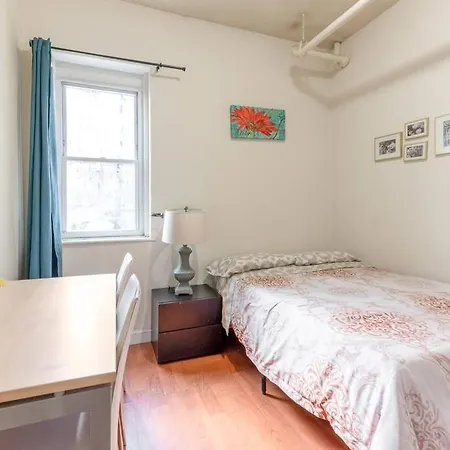 Lovely And Spacious 4 Bedroom In Manhattan