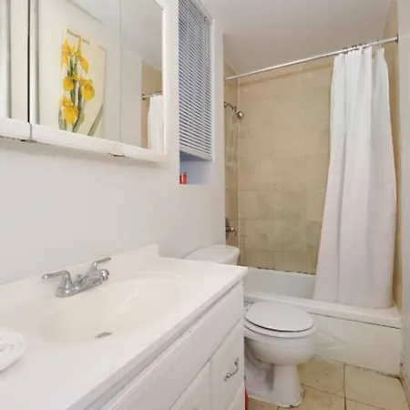 Relaxing 3 Bedroom Near Times Square * New York